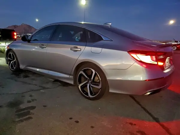 1HGCV1F37JA246921 2018 HONDA ACCORD - Image 2