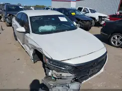 1HGCV1F37JA259684 2018 HONDA ACCORD