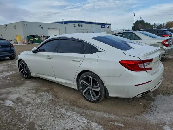 1HGCV1F37JA807781 2018 HONDA ACCORD - Image 2