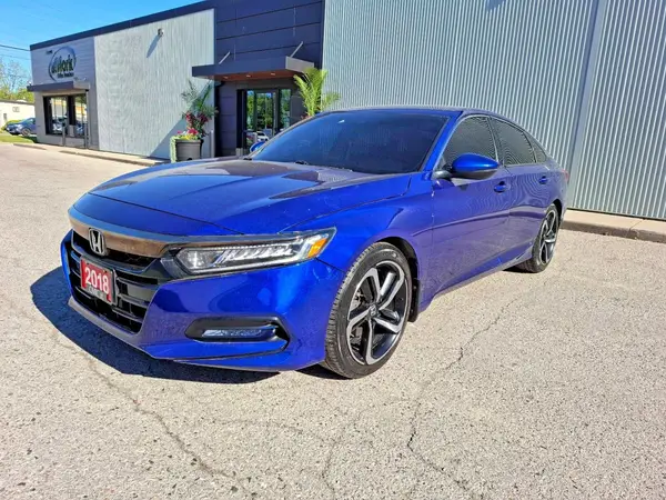 1HGCV1F37JA811183 2018 HONDA ACCORD - Image 2