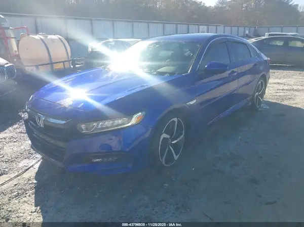 1HGCV1F37KA008455 2019 HONDA ACCORD - Image 2