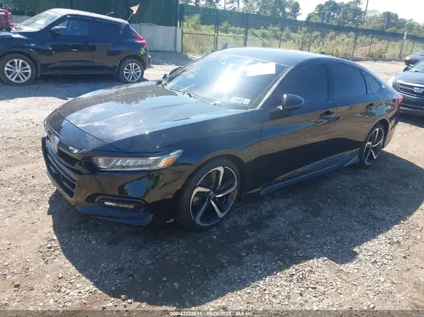 1HGCV1F37KA070664 2019 HONDA ACCORD - Image 2