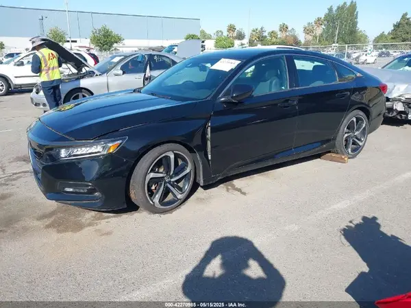 1HGCV1F37KA073001 2019 HONDA ACCORD - Image 2