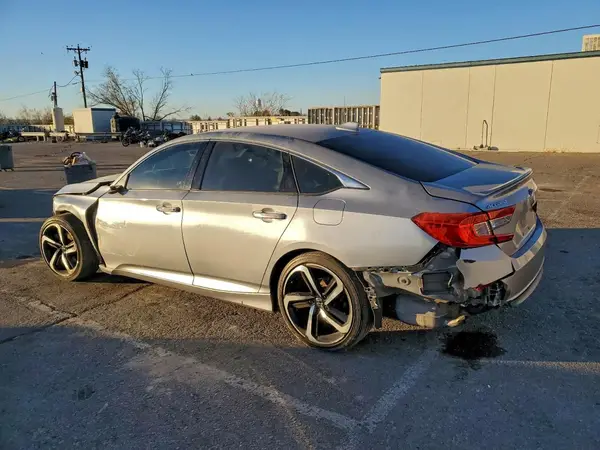 1HGCV1F37KA088579 2019 HONDA ACCORD - Image 2