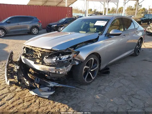 1HGCV1F37KA105042 2019 HONDA ACCORD - Image 2