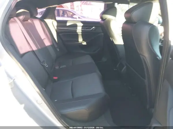 1HGCV1F37KA105042 2019 HONDA ACCORD - Image 8
