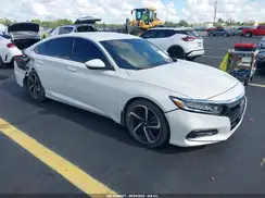 1HGCV1F37KA130085 2019 HONDA ACCORD