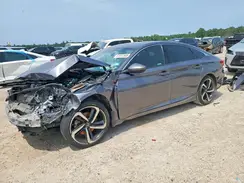 1HGCV1F37KA135674 2019 HONDA ACCORD