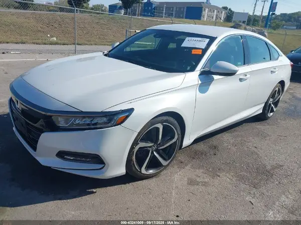 1HGCV1F37KA152782 2019 HONDA ACCORD - Image 2