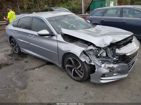 1HGCV1F37KA155486 2019 HONDA ACCORD - Image 1