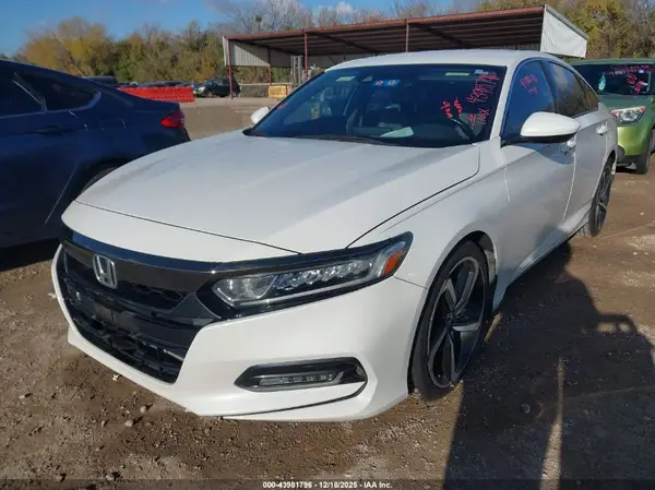 1HGCV1F37LA038427 2020 HONDA ACCORD - Image 2