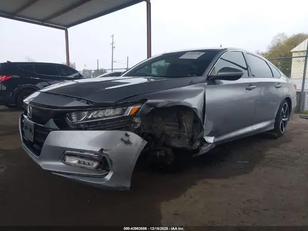 1HGCV1F37LA061206 2020 HONDA ACCORD - Image 2