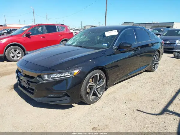 1HGCV1F37LA137586 2020 HONDA ACCORD - Image 2
