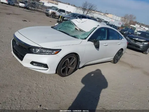 1HGCV1F37LA151018 2020 HONDA ACCORD - Image 2