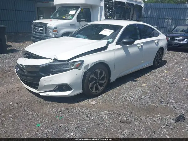 1HGCV1F37NA020609 2022 HONDA ACCORD - Image 2