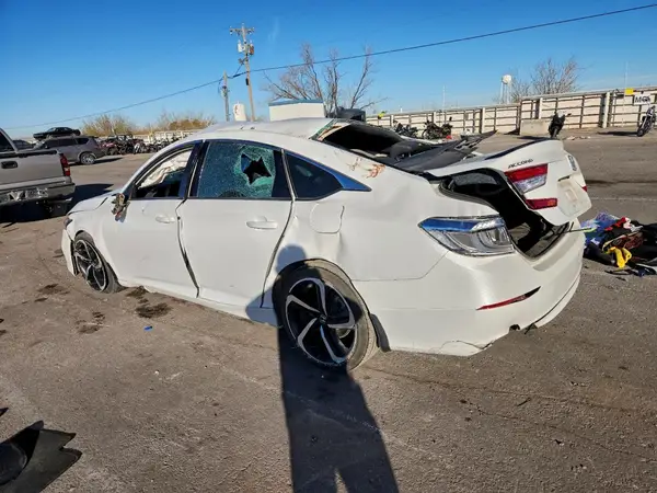 1HGCV1F37NA038169 2022 HONDA ACCORD - Image 2