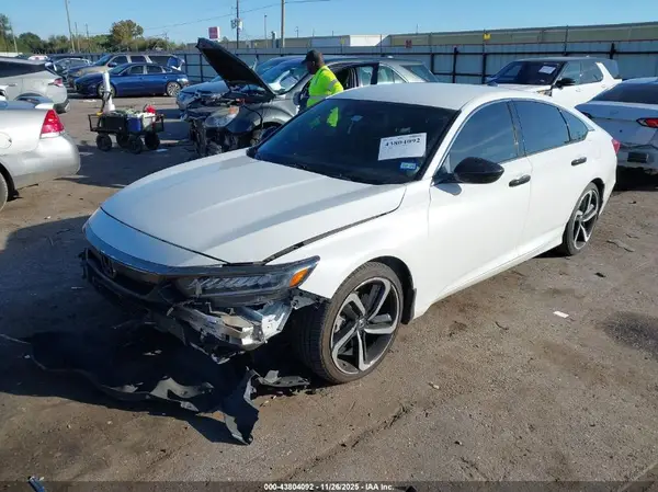 1HGCV1F37NA105000 2022 HONDA ACCORD - Image 2