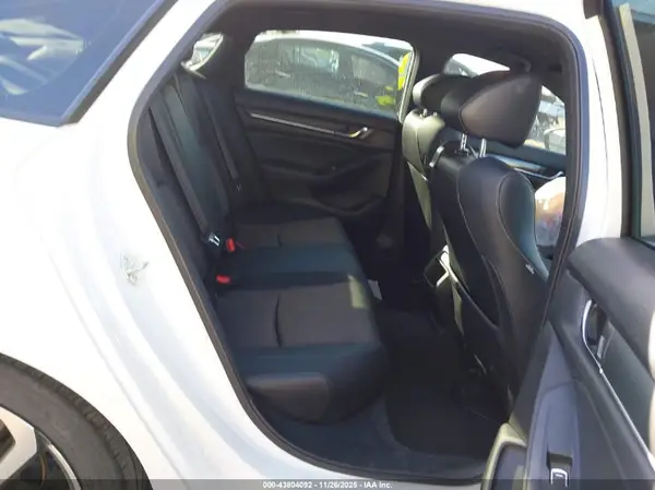 1HGCV1F37NA105000 2022 HONDA ACCORD - Image 8