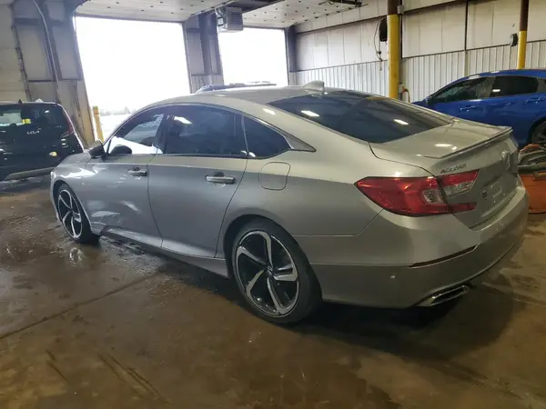 1HGCV1F38JA006261 2018 HONDA ACCORD - Image 2