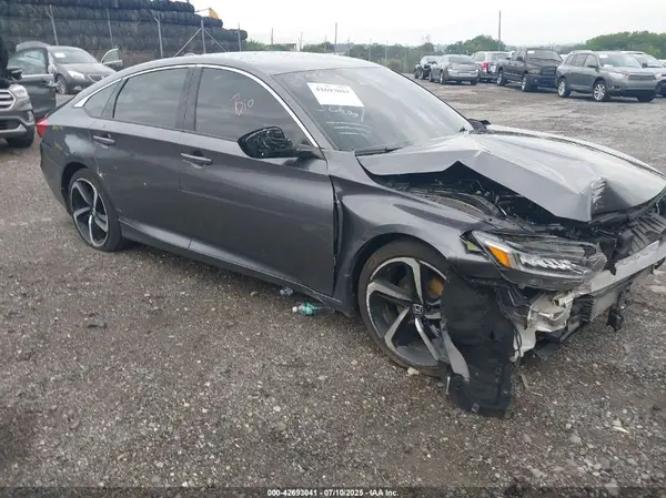 1HGCV1F38JA010701 2018 HONDA ACCORD - Image 1