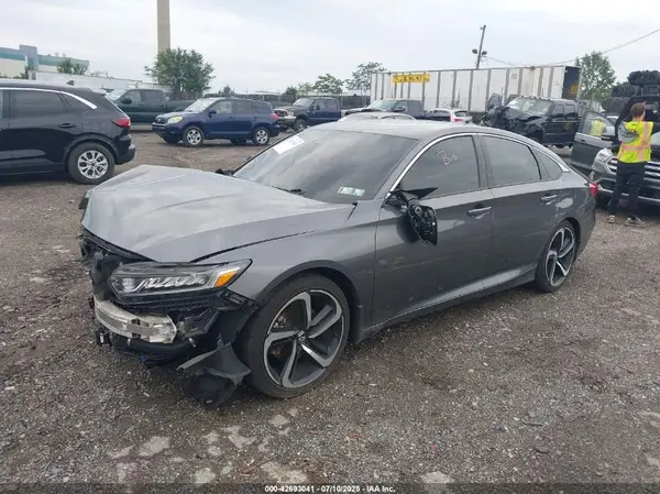 1HGCV1F38JA010701 2018 HONDA ACCORD - Image 2