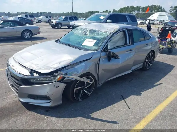 1HGCV1F38JA049627 2018 HONDA ACCORD - Image 2