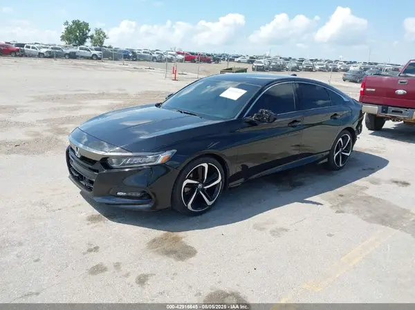 1HGCV1F38JA053645 2018 HONDA ACCORD - Image 2