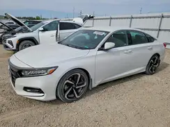 1HGCV1F38JA061700 2018 HONDA ACCORD