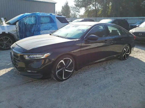 1HGCV1F38JA068095 2018 HONDA ACCORD - Image 1