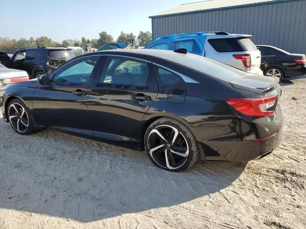 1HGCV1F38JA068095 2018 HONDA ACCORD - Image 2