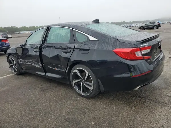 1HGCV1F38JA068842 2018 HONDA ACCORD - Image 2