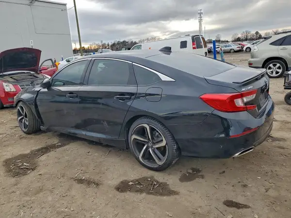 1HGCV1F38JA077251 2018 HONDA ACCORD - Image 2