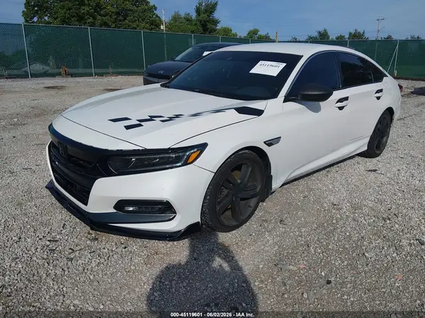 1HGCV1F38JA089285 2018 HONDA ACCORD - Image 2