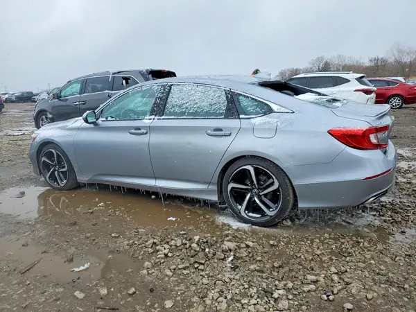 1HGCV1F38JA090548 2018 HONDA ACCORD - Image 2