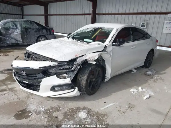 1HGCV1F38JA090646 2018 HONDA ACCORD - Image 2