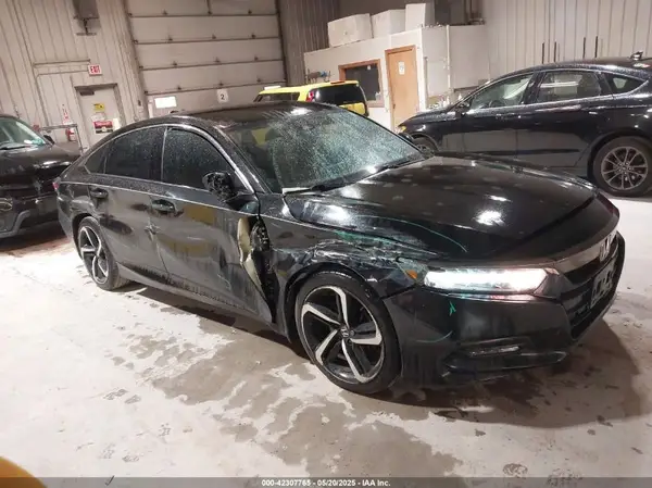 1HGCV1F38JA094437 2018 HONDA ACCORD - Image 1