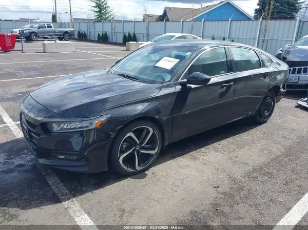 1HGCV1F38JA094468 2018 HONDA ACCORD - Image 2