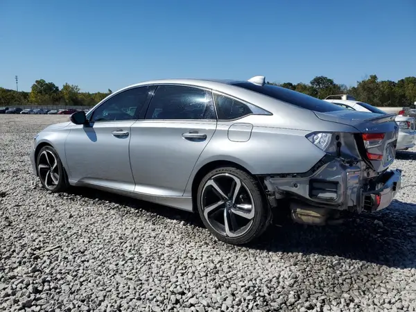 1HGCV1F38JA097323 2018 HONDA ACCORD - Image 2
