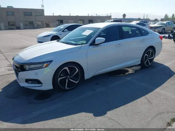 1HGCV1F38JA102360 2018 HONDA ACCORD - Image 2