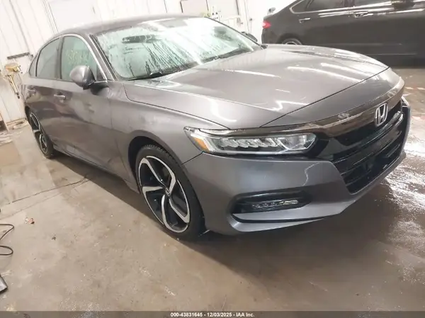 1HGCV1F38JA112662 2018 HONDA ACCORD - Image 1