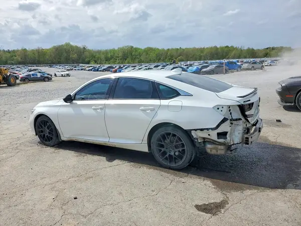 1HGCV1F38JA130935 2018 HONDA ACCORD - Image 2