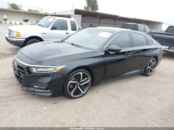 1HGCV1F38JA133429 2018 HONDA ACCORD - Image 2