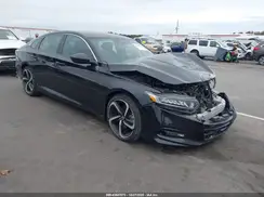 1HGCV1F38JA133821 2018 HONDA ACCORD