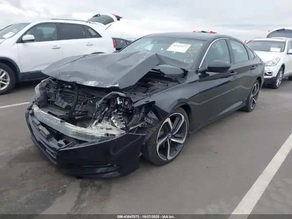 1HGCV1F38JA133821 2018 HONDA ACCORD - Image 2