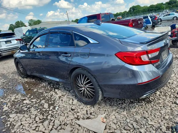 1HGCV1F38JA135231 2018 HONDA ACCORD - Image 2