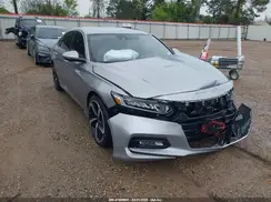1HGCV1F38JA137044 2018 HONDA ACCORD
