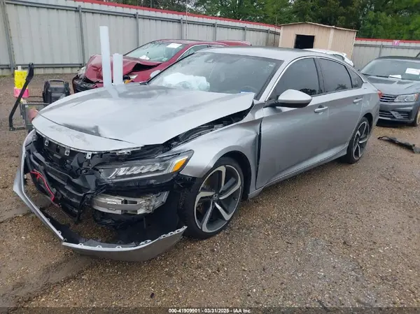 1HGCV1F38JA137044 2018 HONDA ACCORD - Image 2