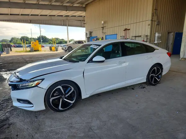 1HGCV1F38JA155267 2018 HONDA ACCORD - Image 1