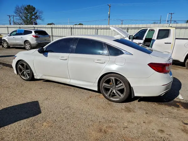 1HGCV1F38JA165426 2018 HONDA ACCORD - Image 2