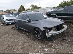 1HGCV1F38JA168228 2018 HONDA ACCORD